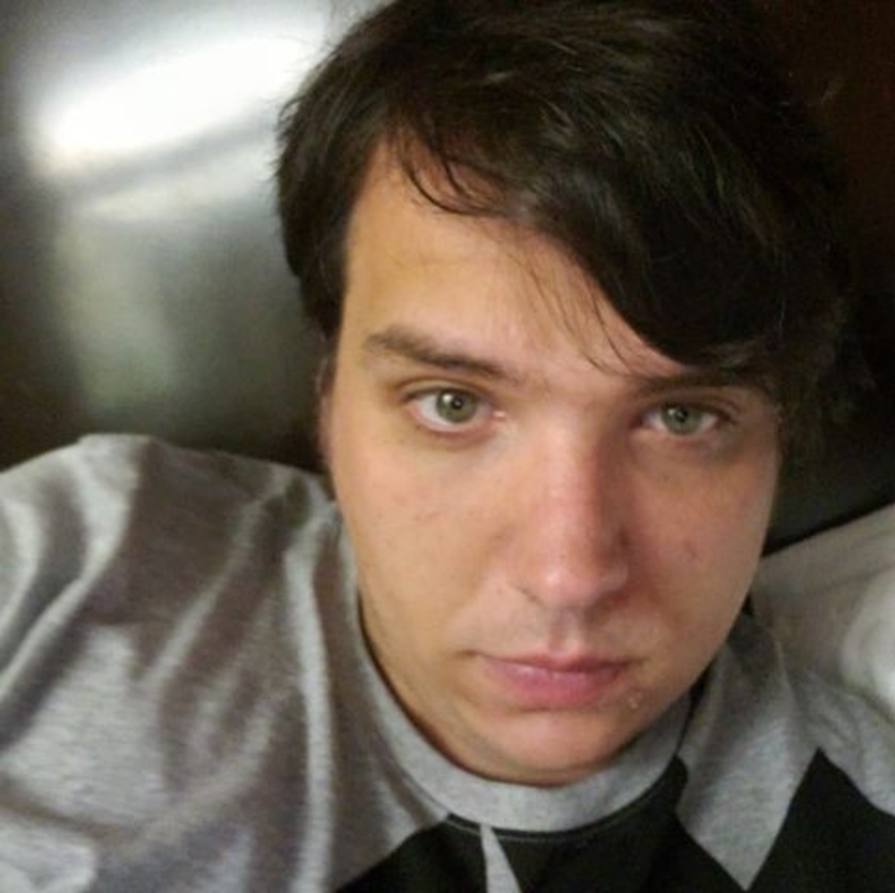 Meet your Posher, Adam